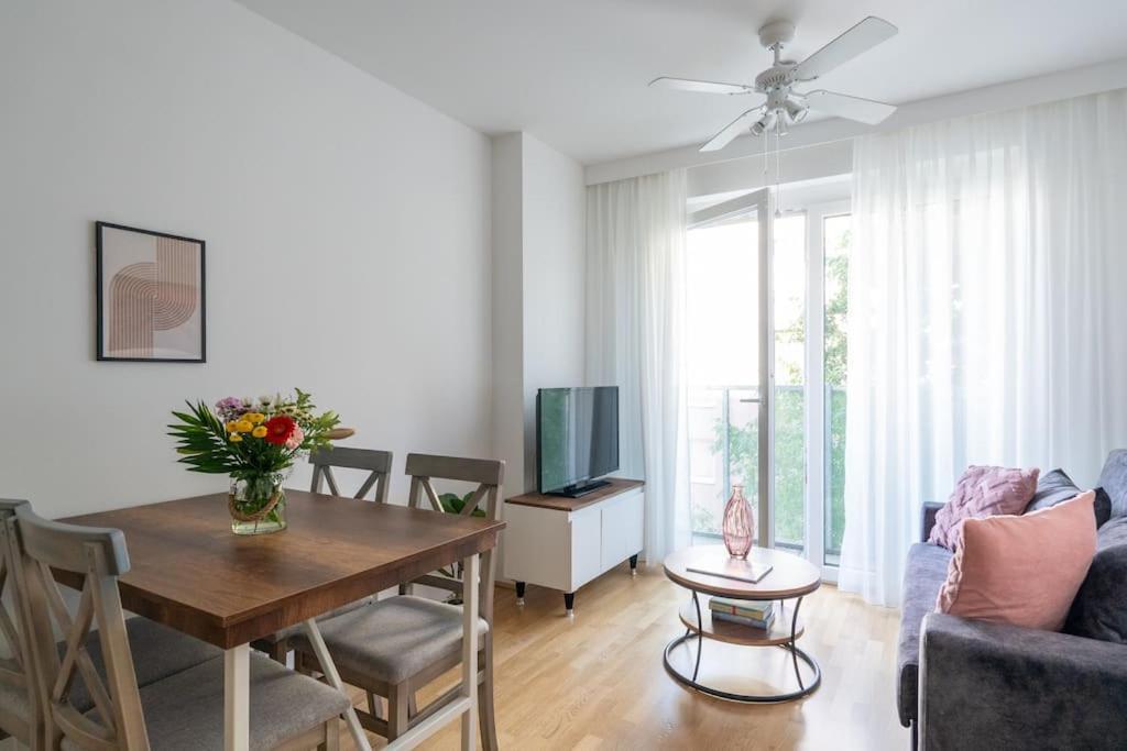 1Br Excellence, Fast To Centre By Hm Apartment เวียนนา ภายนอก รูปภาพ